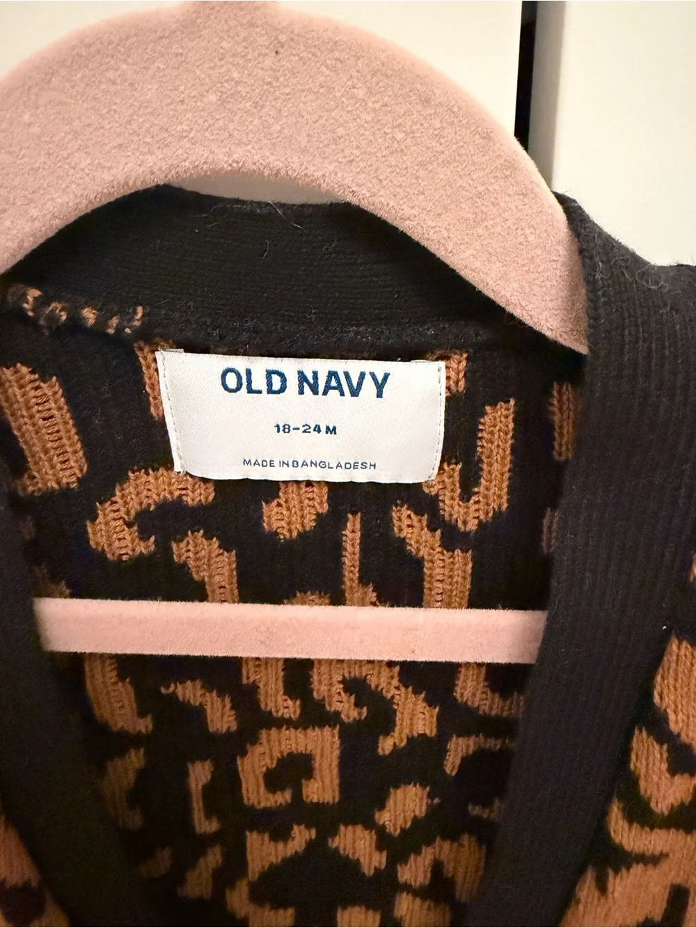 Old Navy Leopard-Print Open-Front Cardigan in Black and Camel